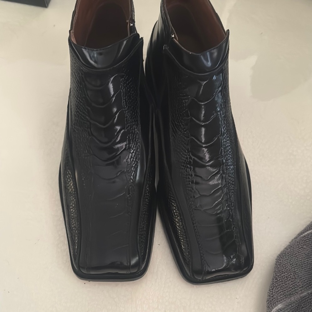 Black Crocodile Pattern Men's Shoes